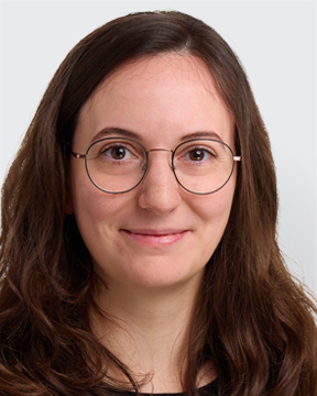 Anna Blanka Hamberger, Administration